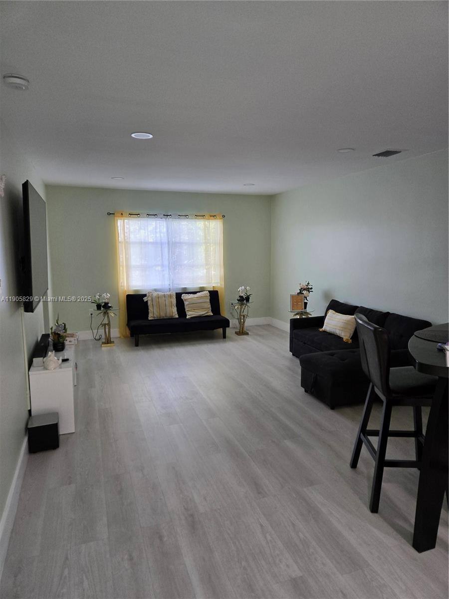 Apartment for rent at 251 NE 187th St #827, Miami, FL 33179