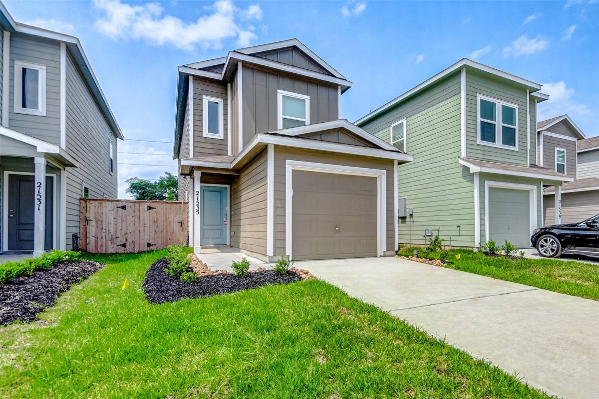 Apartment for rent at 21535 Carosella Dr, New Caney, TX 77357