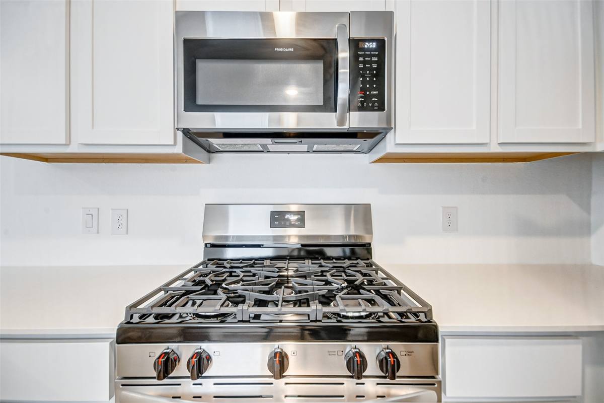 Apartment for rent at 21535 Carosella Dr, New Caney, TX 77357
