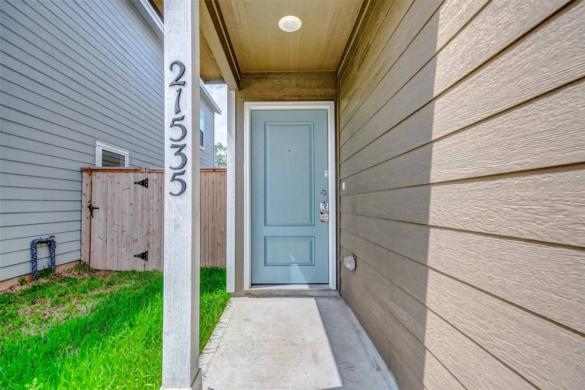 Apartment for rent at 21535 Carosella Dr, New Caney, TX 77357