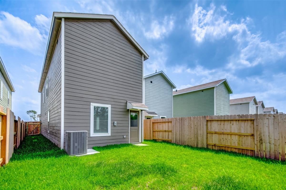 Apartment for rent at 21535 Carosella Dr, New Caney, TX 77357