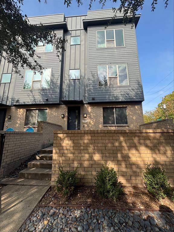 Townhouse for rent at 3112 Pavonia Dr, Dallas, TX 75204