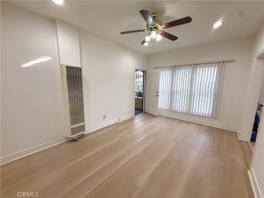 Apartment for rent at 3921 Walton Ave, Los Angeles, CA 90037