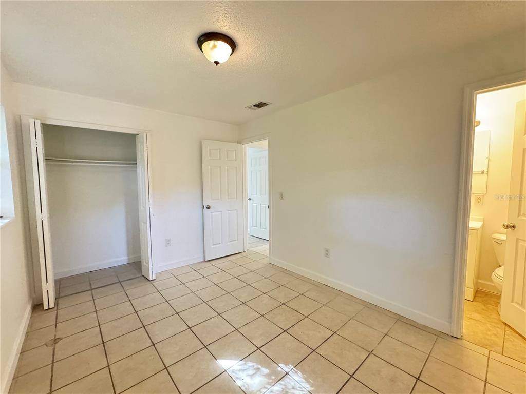 Apartment for rent at 4883 N Pine Hills Rd #4881, Orlando, FL 32808