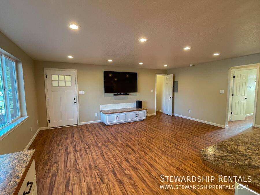 Apartment for rent at 1020 E 18th Ave #2, Eugene, OR 97403