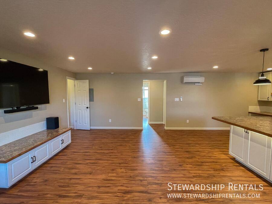 Apartment for rent at 1020 E 18th Ave #2, Eugene, OR 97403