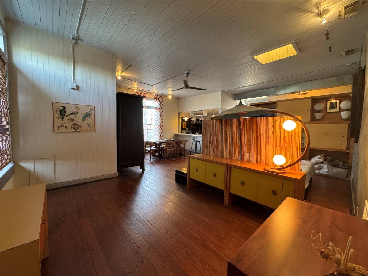 Apartment for rent at 1614 Ave K #1614REAR, Galveston, TX 77550