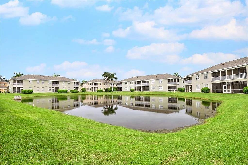 Townhouse for rent at 5360 Mang Place #1405, Sarasota, FL 34238