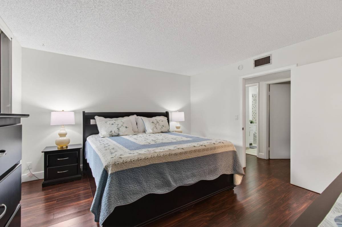 Condo for rent at 5220 Las Verdes Circle #322, Delray Beach, FL 33484
