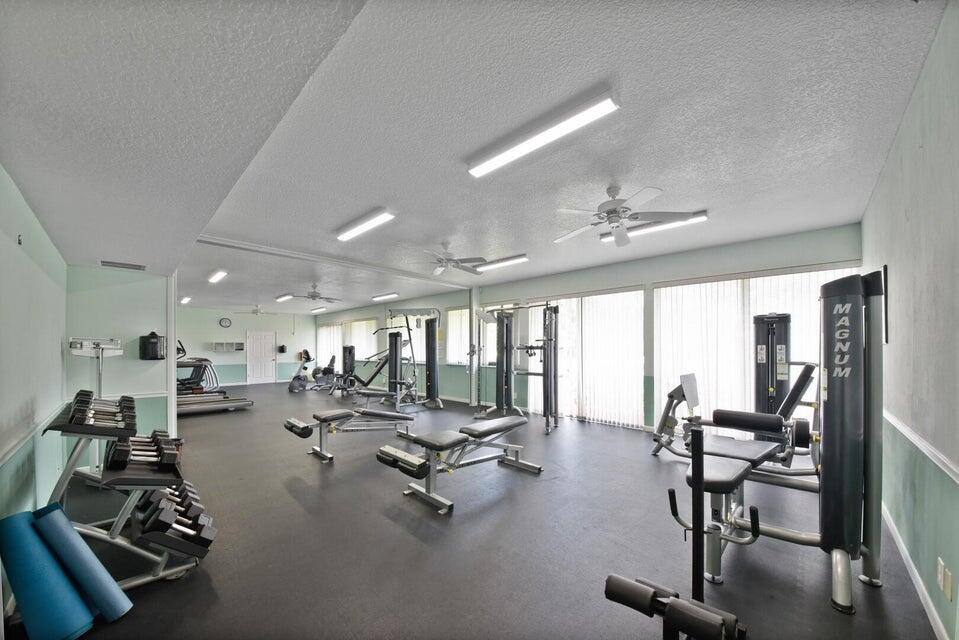Apartment for rent at 6372 Sleepy Willow Way, Delray Beach, FL 33484
