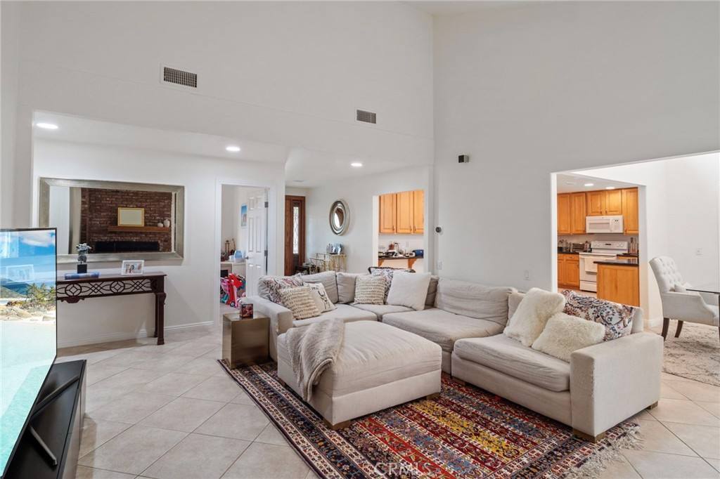 Apartment for rent at 25902 Via Del Sur, Mission Viejo, CA 92691