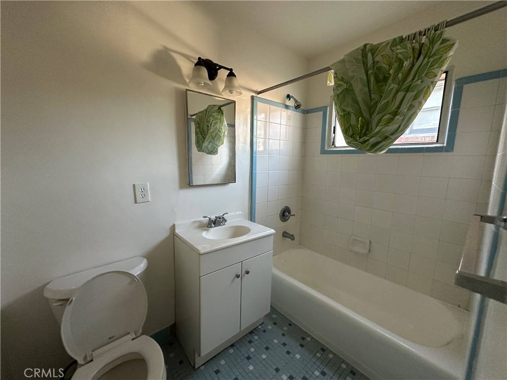 Apartment for rent at 253 E Villa St #253-6, Pasadena, CA 91101