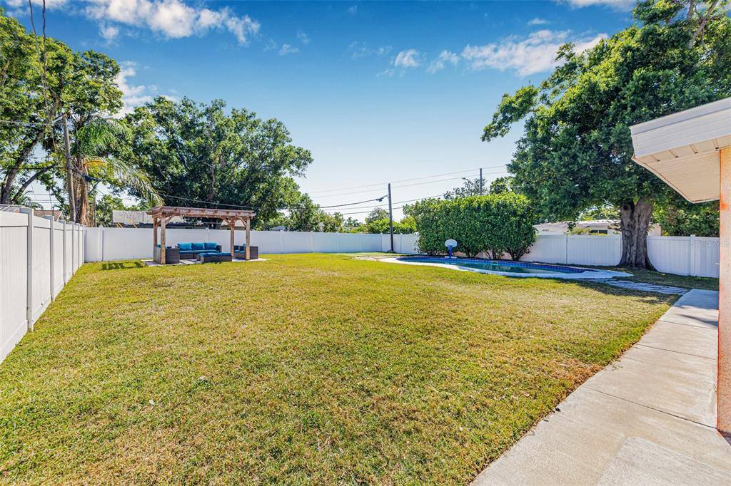 Apartment for rent at 5740 67th Ave N, Pinellas Park, FL 33781