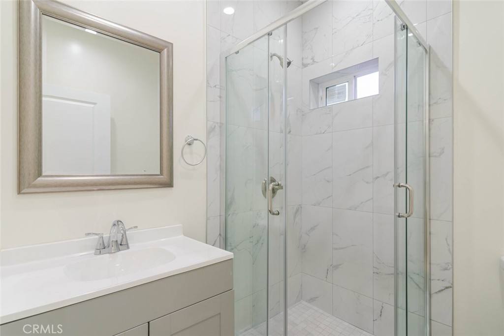 Apartment for rent at 10526 Hillhaven Ave, Tujunga, CA 91042