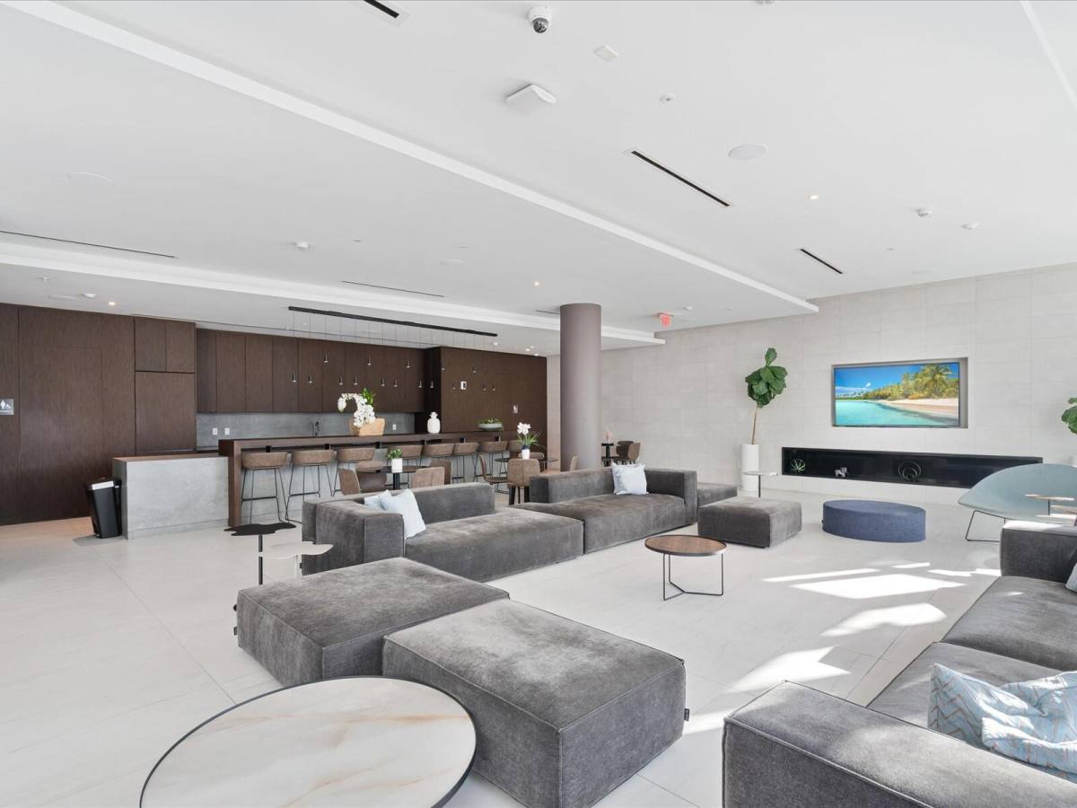 Apartment for rent at 3900 Biscayne Blvd #3900S304, Miami, FL 33137
