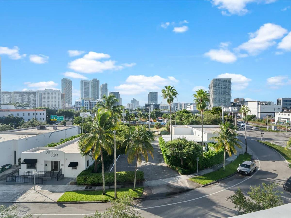 Apartment for rent at 3900 Biscayne Blvd #3900S304, Miami, FL 33137