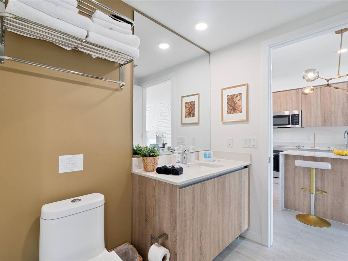 Apartment for rent at 3900 Biscayne Blvd #3900S304, Miami, FL 33137