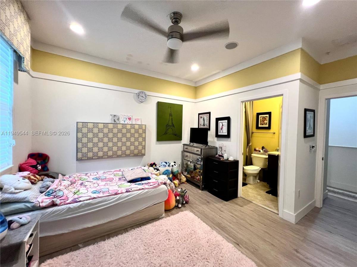Apartment for rent at 3330 NW 126th Terrace, Fort Lauderdale, FL 33323