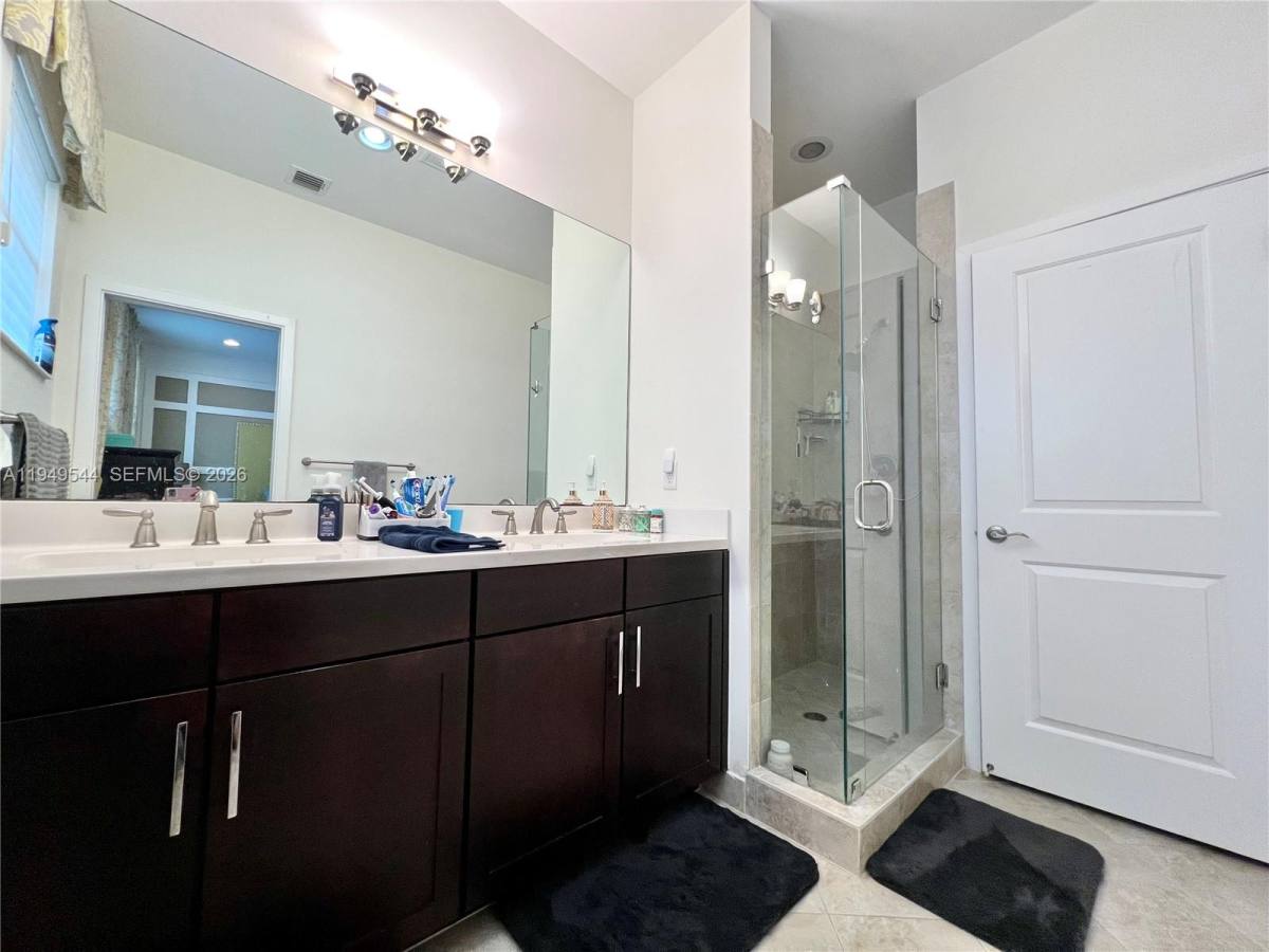 Apartment for rent at 3330 NW 126th Terrace, Fort Lauderdale, FL 33323