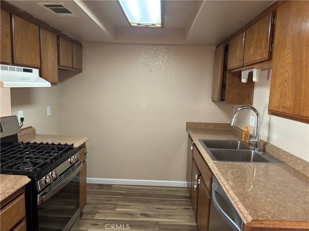 Condo for rent at 2469 W Acacia Ave, Hemet, CA 92545