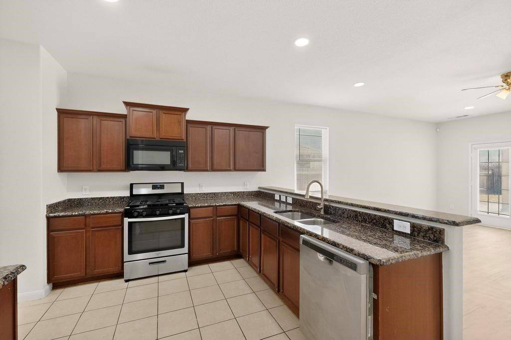 Apartment for rent at 412 Riverbed Dr #412, Crowley, TX 76036