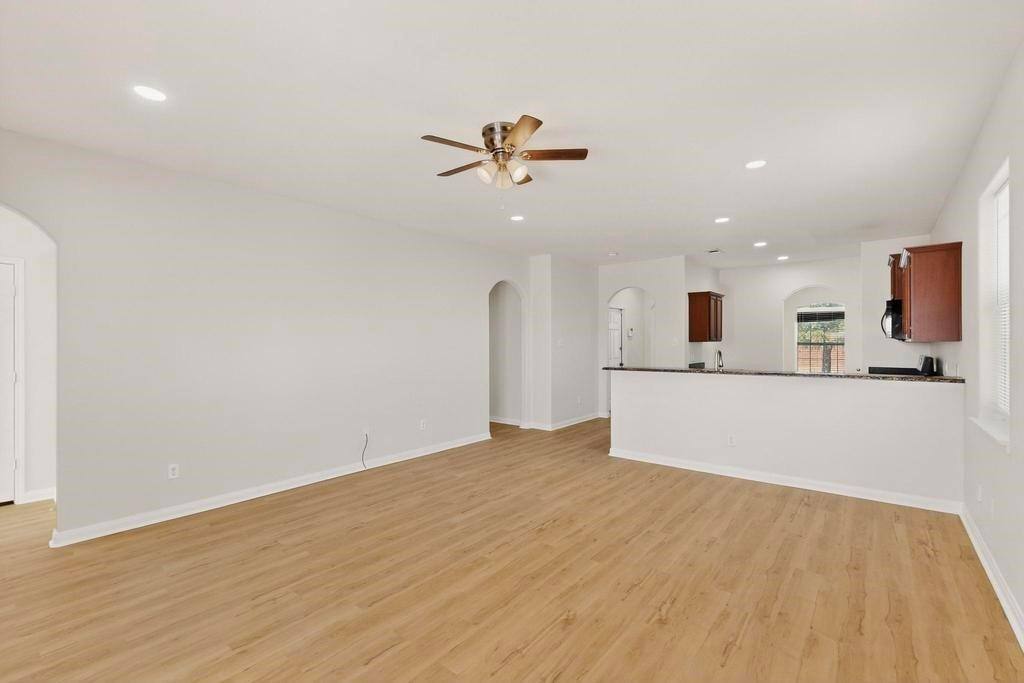 Apartment for rent at 412 Riverbed Dr #412, Crowley, TX 76036