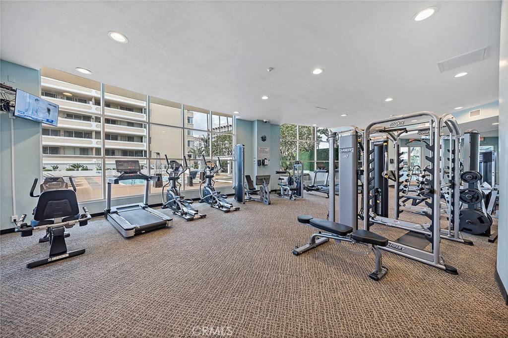 Apartment for rent at 700 E Ocean Blvd #3003, Long Beach, CA 90802