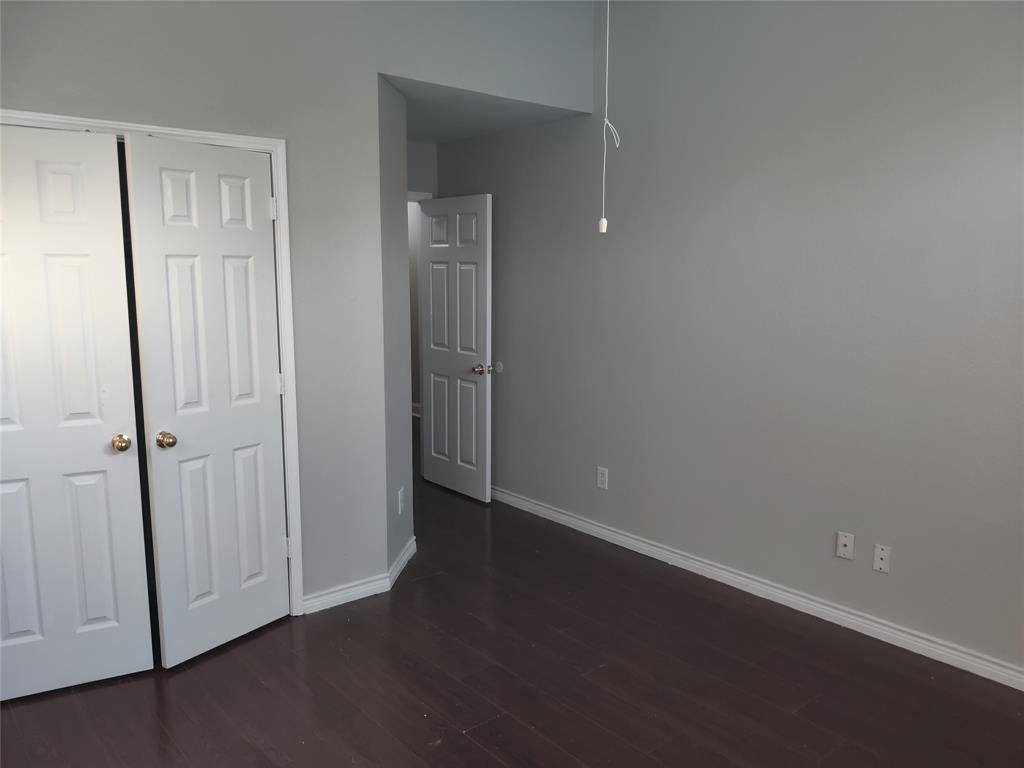 Apartment for rent at 7911 Decoy Dr, Arlington, TX 76002