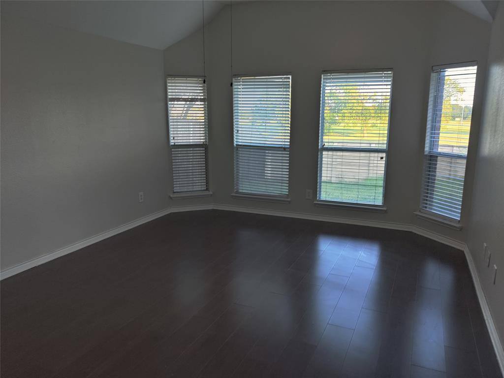 Apartment for rent at 7911 Decoy Dr, Arlington, TX 76002