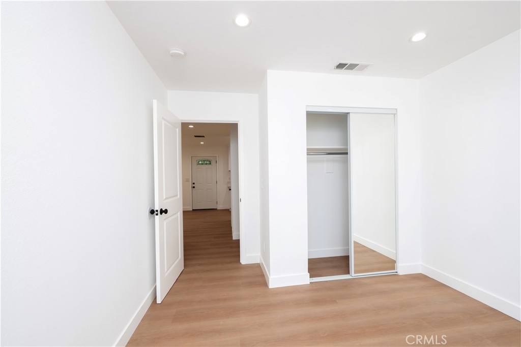Apartment for rent at 5739 S St Andrews Place, Los Angeles, CA 90062
