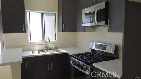 Apartment for rent at 518 Oak St #518-7, Glendale, CA 91204