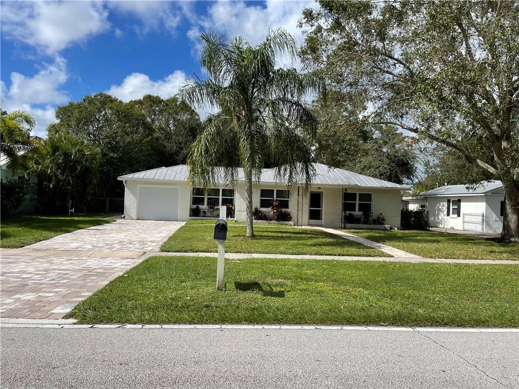 Apartment for rent at 2063 34th Ave, Vero Beach, FL 32960