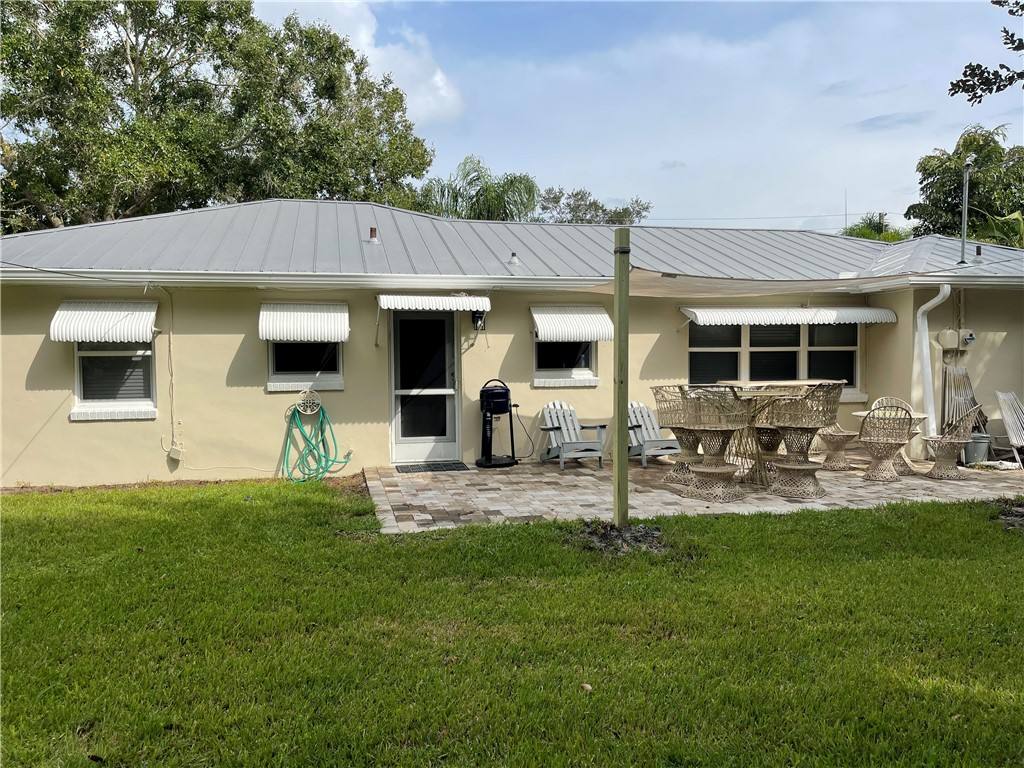 Apartment for rent at 2063 34th Ave, Vero Beach, FL 32960