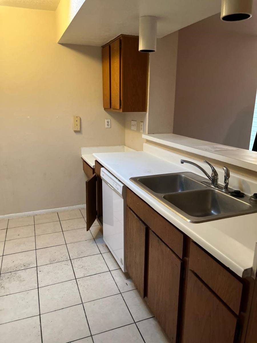 Condo for rent at 9809 Richmond Ave #9809A7, Houston, TX 77063