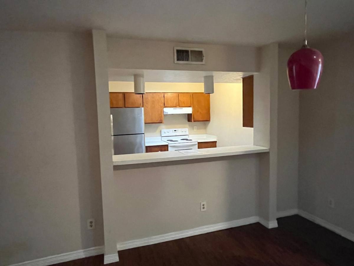 Condo for rent at 9809 Richmond Ave #9809A7, Houston, TX 77063
