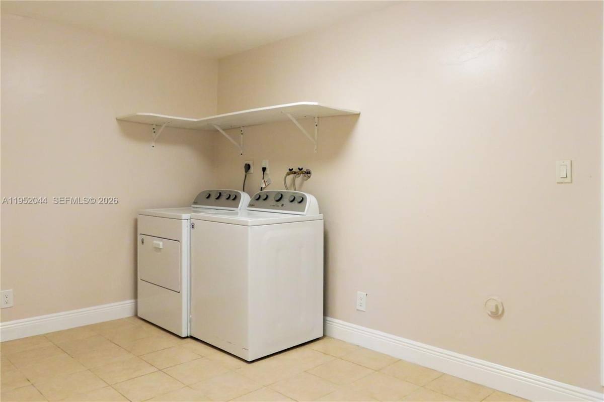 Apartment for rent at 8320 SW 39th Court, Fort Lauderdale, FL 33328