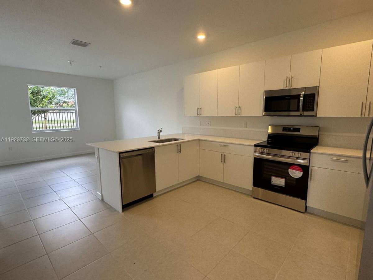 Apartment for rent at 18402 SW 2nd St, Hollywood, FL 33029