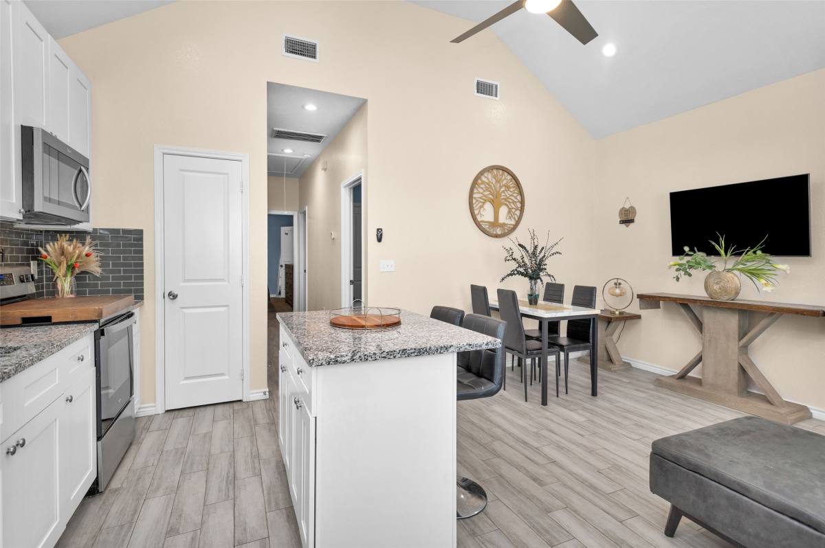Apartment for rent at 286 Westchase St #286, Montgomery, TX 77316