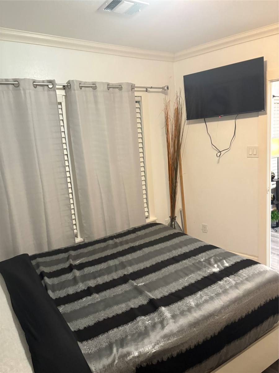 Apartment for rent at 3021 Gray St, Houston, TX 77004