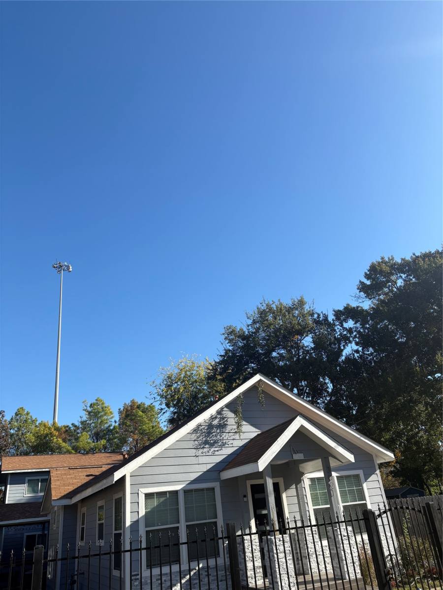 Apartment for rent at 3021 Gray St, Houston, TX 77004