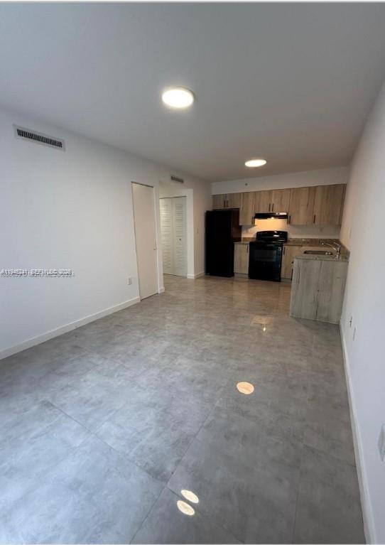 Apartment for rent at 14752 NE 6th Ave #107, Miami, FL 33161