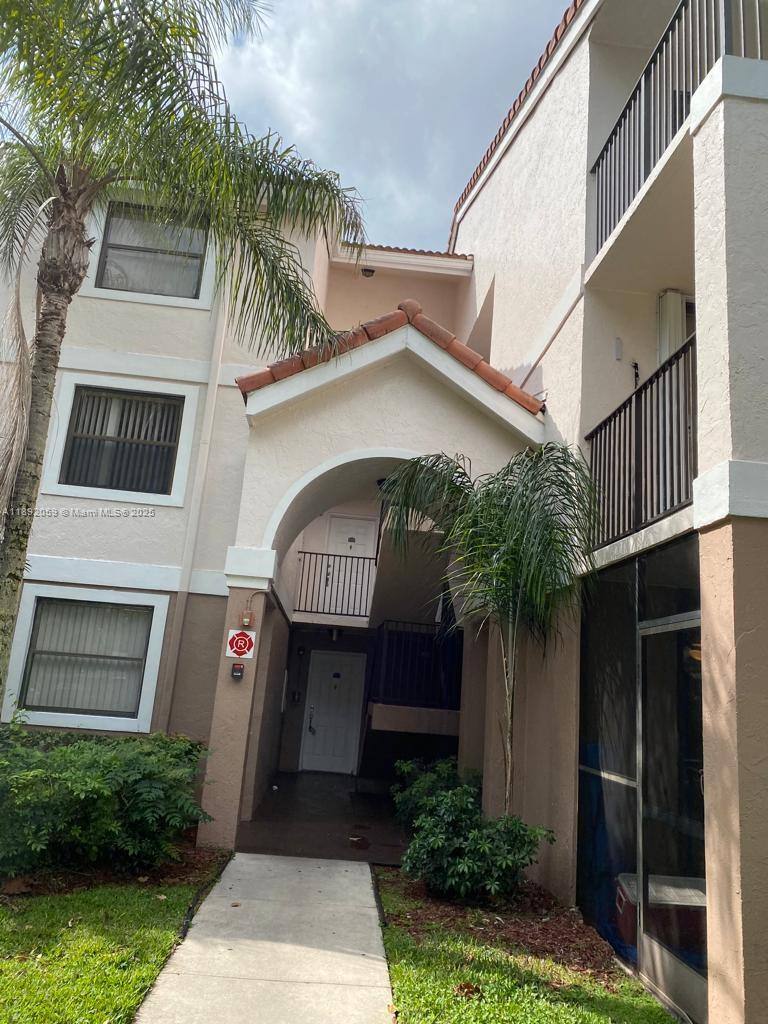 Apartment for rent at 10105 W Sunrise Blvd #201, Fort Lauderdale, FL 33322