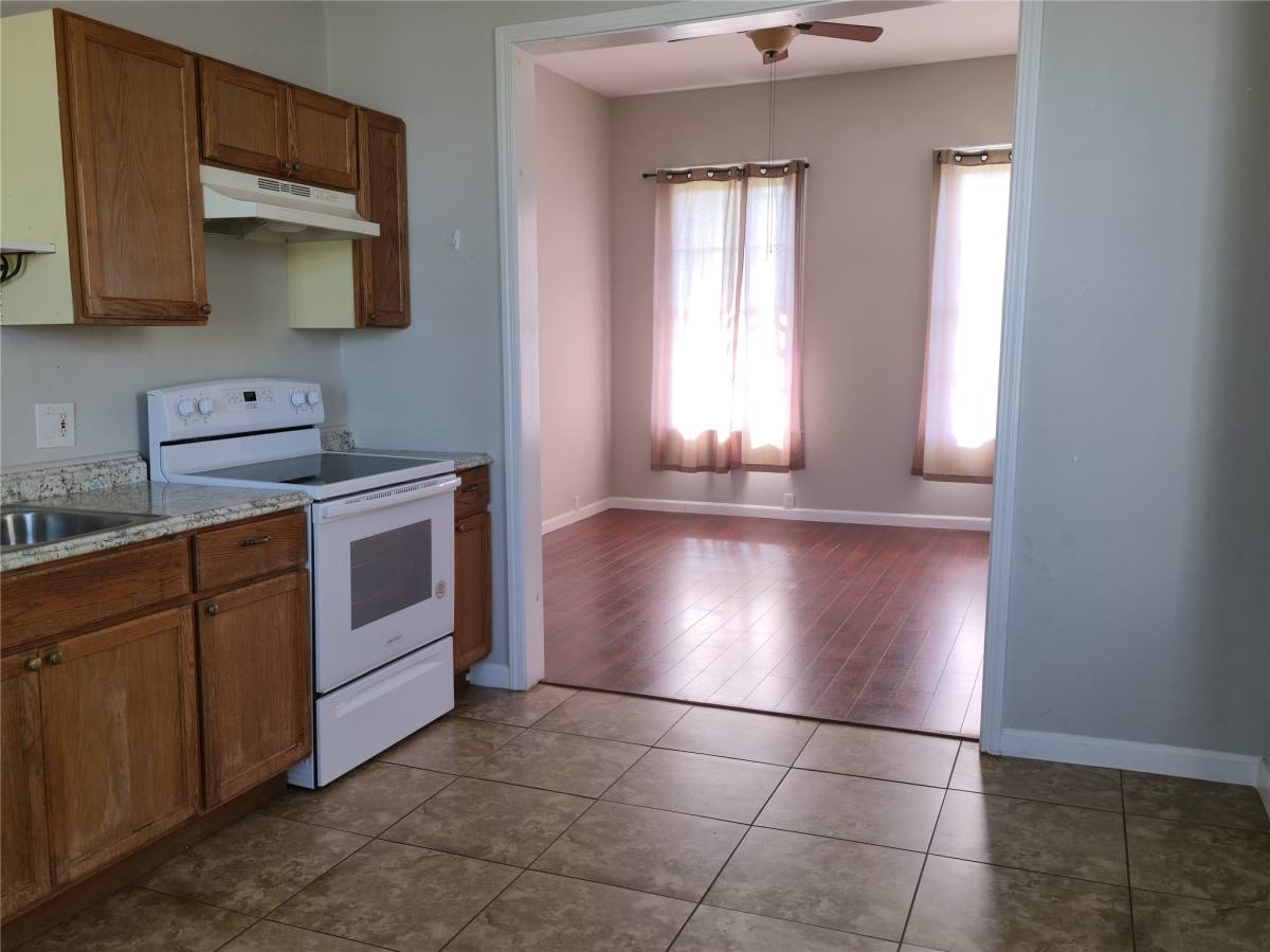 Apartment for rent at 1614 Market St #2, Galveston, TX 77550