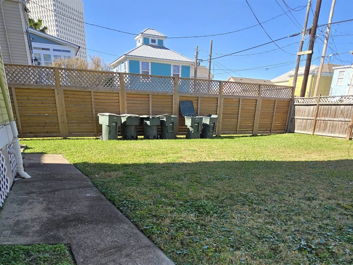 Apartment for rent at 1614 Market St #2, Galveston, TX 77550