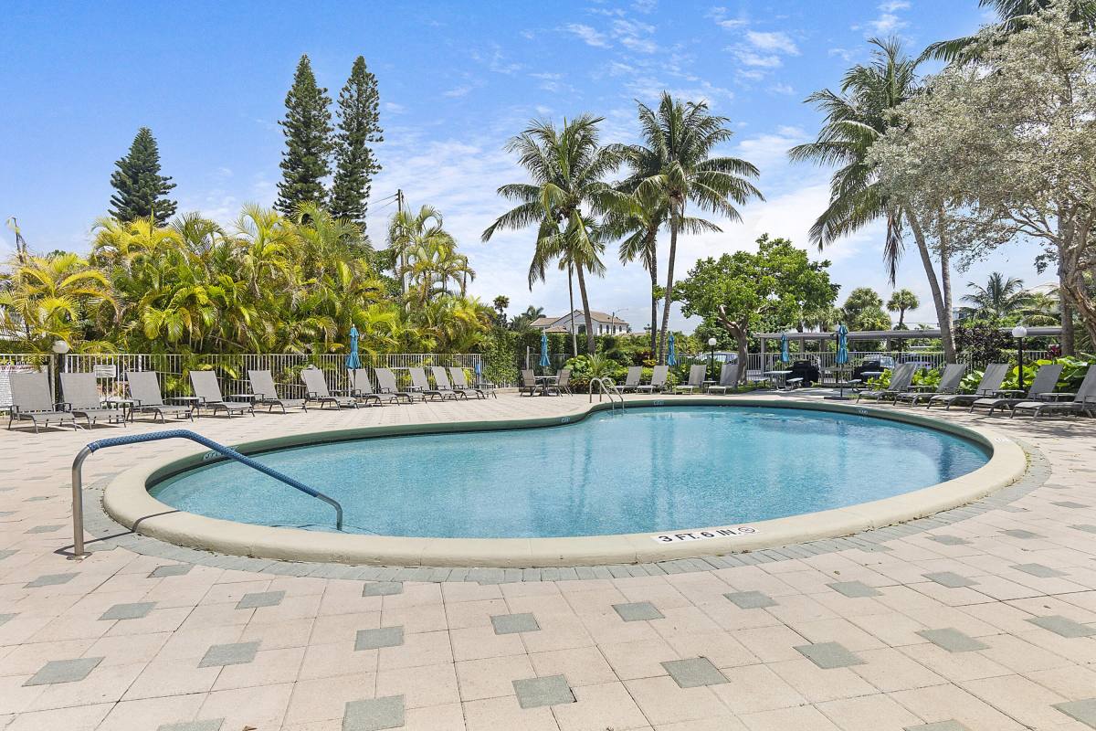 Apartment for rent at 2851 S Ocean Blvd #28514B, Boca Raton, FL 33432