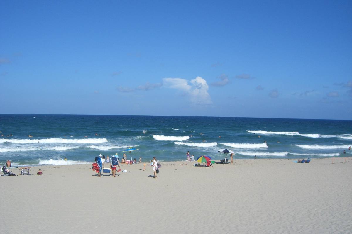 Apartment for rent at 2851 S Ocean Blvd #28514B, Boca Raton, FL 33432