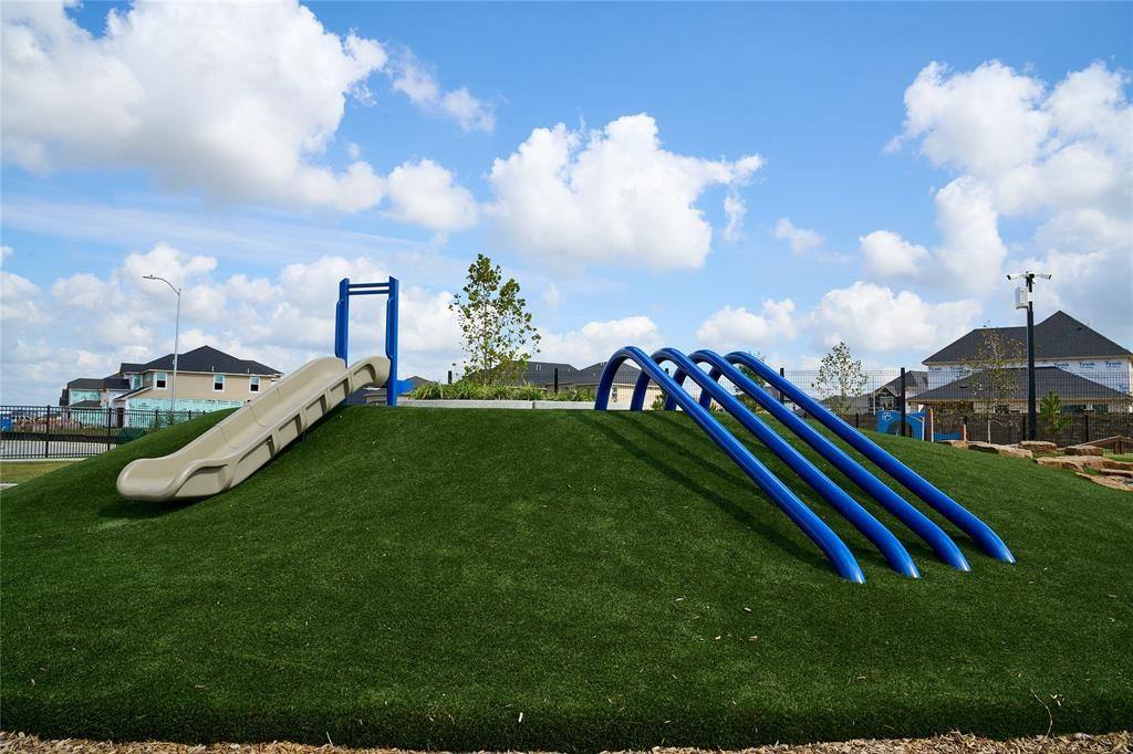 Apartment for rent at 21815 Sunshine Cove Lane, Cypress, TX 77433