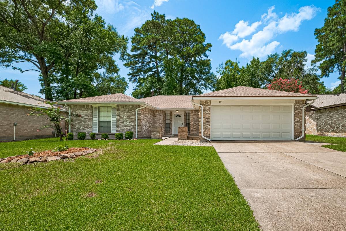 Apartment for rent at 4031 Sherwood W, Kingwood, TX 77339