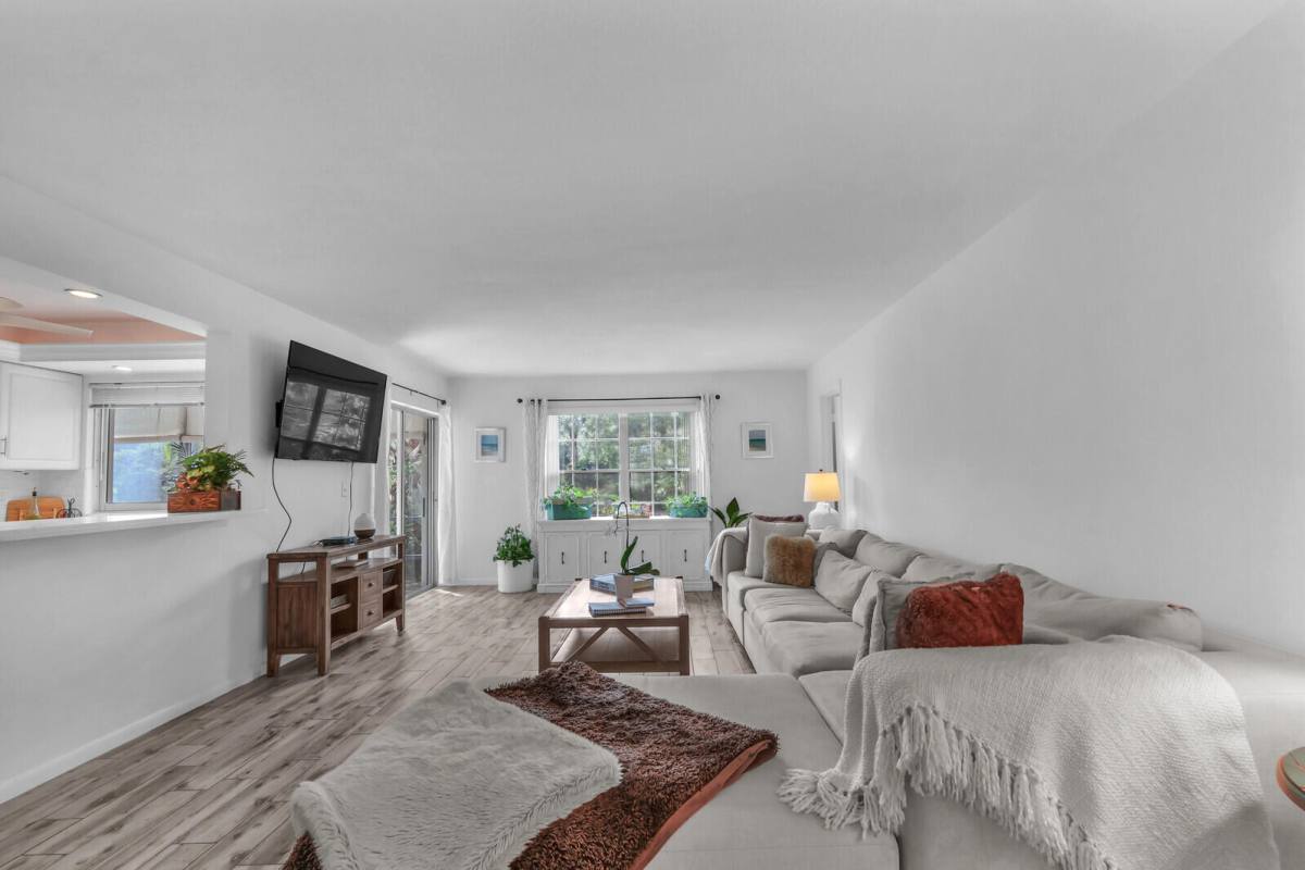 Apartment for rent at 5540 Tamberlane Circle #118, Palm Beach Gardens, FL 33418
