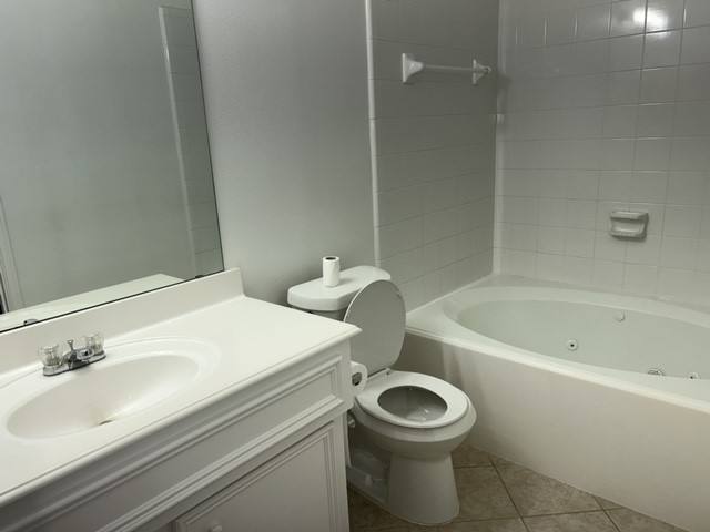 Townhouse for rent at 3010 S Heights Hollow Lane, Houston, TX 77007